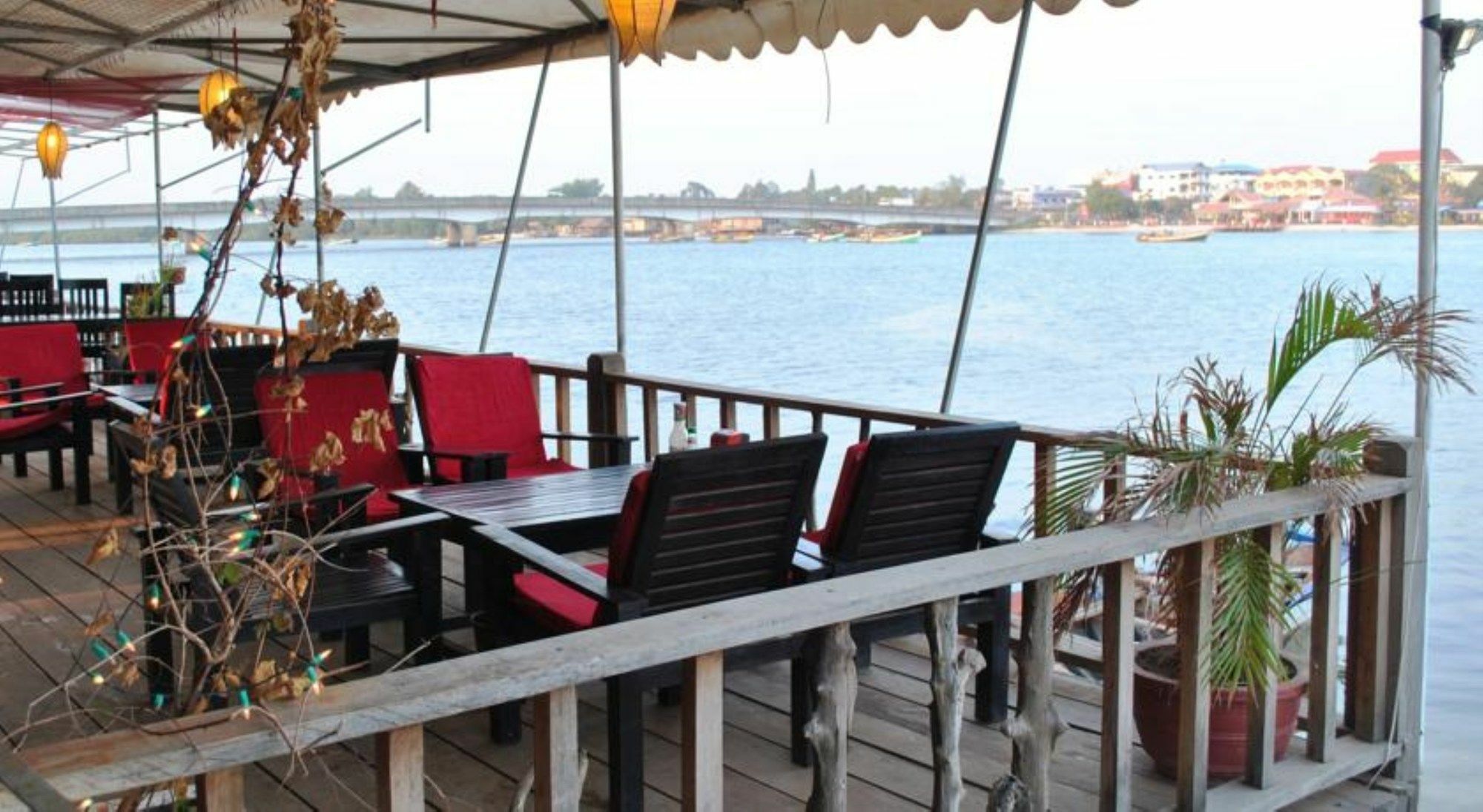 The River Lodge Kampot Luaran gambar